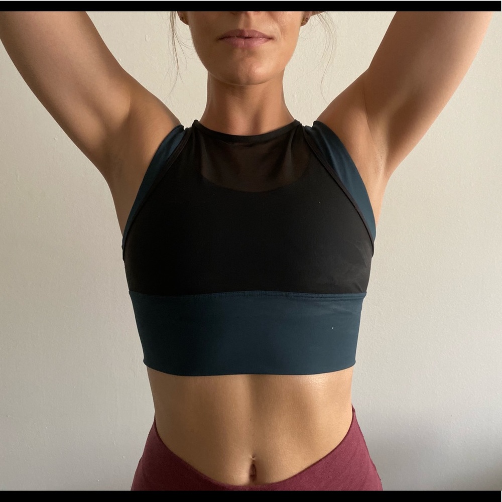 Lululemon double tap bra